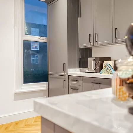 Modern Apartments London With Free Wifi Exterior photo
