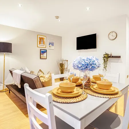 Modern Apartments London With Free Wifi Exterior photo