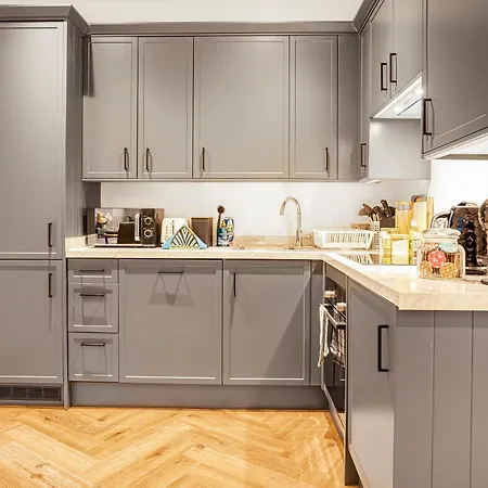 Modern Apartments London With Free Wifi Exterior photo